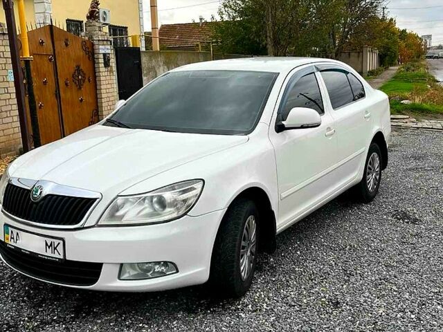 Шкода Октавия 2012 в Николаеве на Automoto.ua Шкода Октавия, объемом двигателя 1.6 л и пробегом 0 тыс. км за 7000 $, фото 1 на Automoto.ua