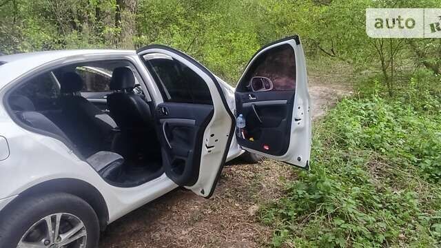 Шкода Октавія, об'ємом двигуна 1.8 л та пробігом 185 тис. км за 8600 $, фото 12 на Automoto.ua