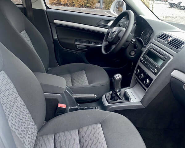 Шкода Октавія, об'ємом двигуна 1.8 л та пробігом 175 тис. км за 7950 $, фото 11 на Automoto.ua