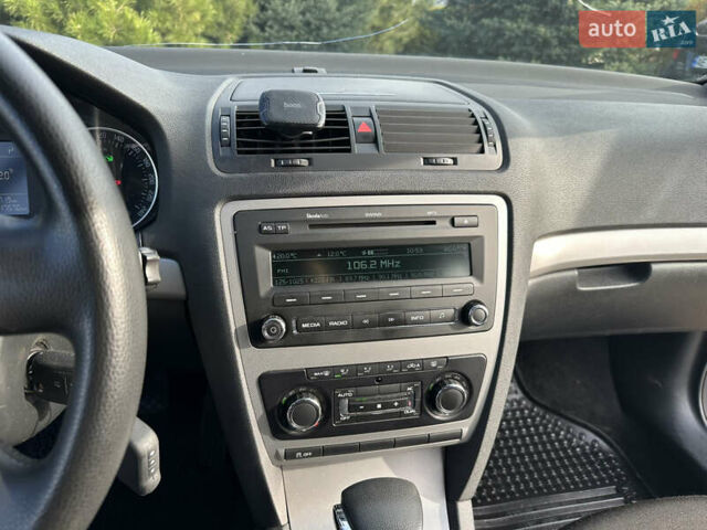 Шкода Октавія, об'ємом двигуна 1.8 л та пробігом 217 тис. км за 9300 $, фото 12 на Automoto.ua