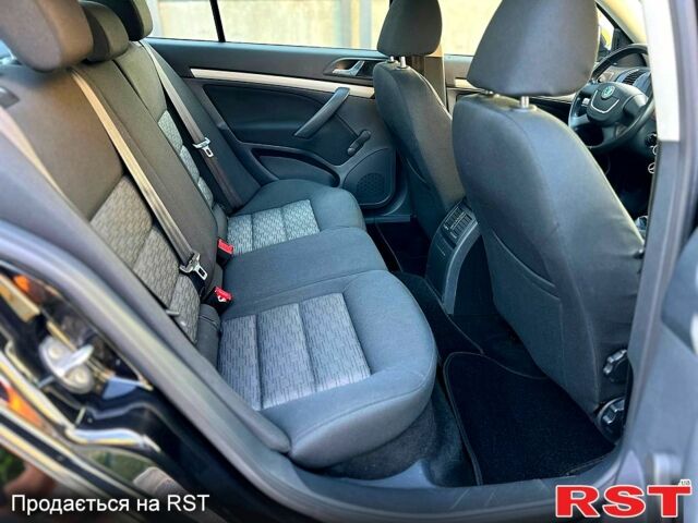 Шкода Октавия, объемом двигателя 1.4 л и пробегом 232 тыс. км за 7600 $, фото 6 на Automoto.ua