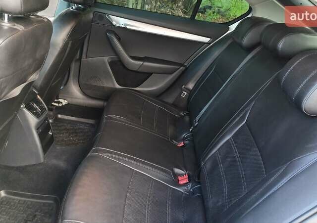 Шкода Октавія, об'ємом двигуна 2 л та пробігом 256 тис. км за 10000 $, фото 6 на Automoto.ua