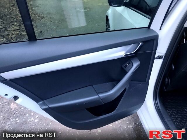 Шкода Октавия, объемом двигателя 2 л и пробегом 278 тыс. км за 11700 $, фото 9 на Automoto.ua