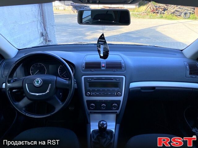 Шкода Октавия, объемом двигателя 1.4 л и пробегом 232 тыс. км за 7600 $, фото 5 на Automoto.ua