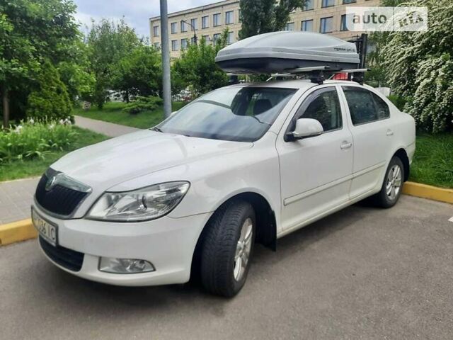 Шкода Октавия, объемом двигателя 1.8 л и пробегом 56 тыс. км за 9900 $, фото 5 на Automoto.ua