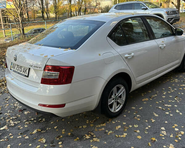 Шкода Октавия 2013 в Харькове на Automoto.ua Шкода Октавия, объемом двигателя 1.2 л и пробегом 116 тыс. км за 7900 $, фото 5 на Automoto.ua