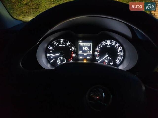 Шкода Октавия, объемом двигателя 1.4 л и пробегом 258 тыс. км за 9000 $, фото 14 на Automoto.ua