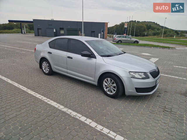 Шкода Октавия 2014 в Львове на Automoto.ua Шкода Октавия, объемом двигателя 1.6 л и пробегом 263 тыс. км за 9800 $, фото 1 на Automoto.ua