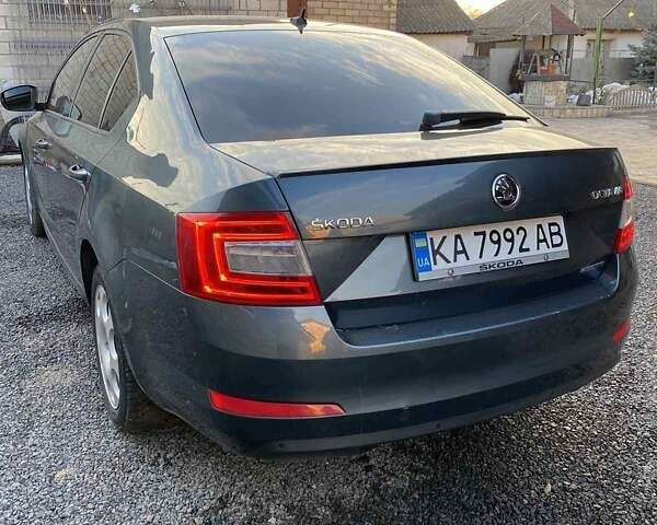 Шкода Октавия, объемом двигателя 1.6 л и пробегом 216 тыс. км за 11000 $, фото 3 на Automoto.ua