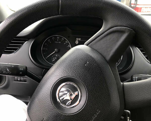 Шкода Октавия, объемом двигателя 1.6 л и пробегом 398 тыс. км за 8000 $, фото 11 на Automoto.ua