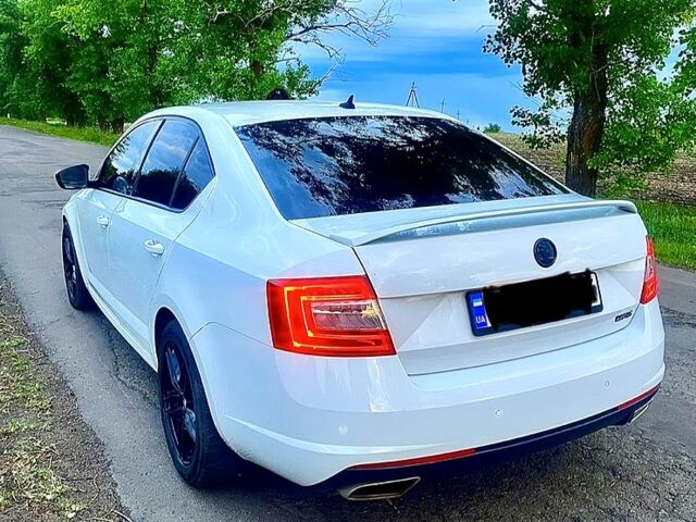 Шкода Октавия 2014 в Первомайск на Automoto.ua Шкода Октавия, объемом двигателя 2 л и пробегом 285 тыс. км за 11900 $, фото 2 на Automoto.ua