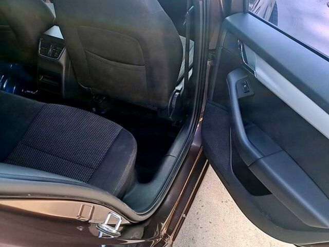 Шкода Октавия, объемом двигателя 1.9 л и пробегом 287 тыс. км за 10000 $, фото 4 на Automoto.ua