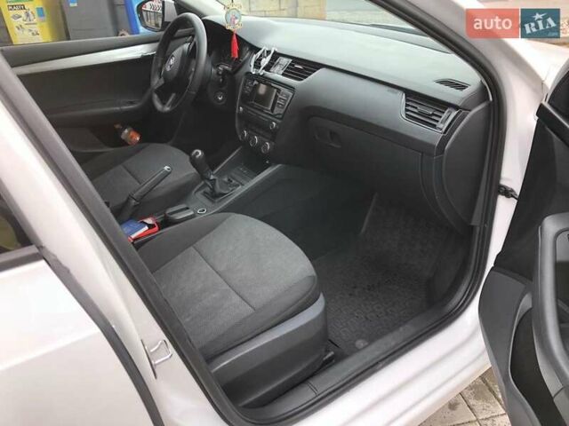 Шкода Октавия, объемом двигателя 1.4 л и пробегом 258 тыс. км за 9000 $, фото 7 на Automoto.ua