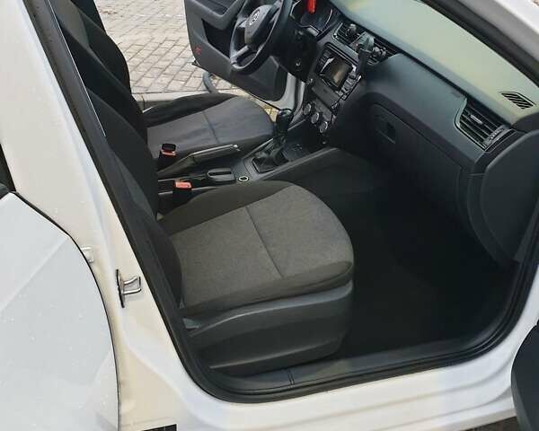 Шкода Октавия, объемом двигателя 1.4 л и пробегом 258 тыс. км за 9000 $, фото 2 на Automoto.ua