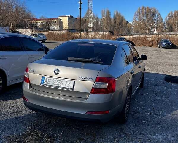 Шкода Октавия, объемом двигателя 1.6 л и пробегом 105 тыс. км за 14000 $, фото 4 на Automoto.ua