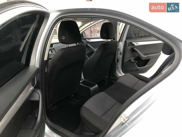 Шкода Октавия, объемом двигателя 1.6 л и пробегом 398 тыс. км за 8000 $, фото 9 на Automoto.ua