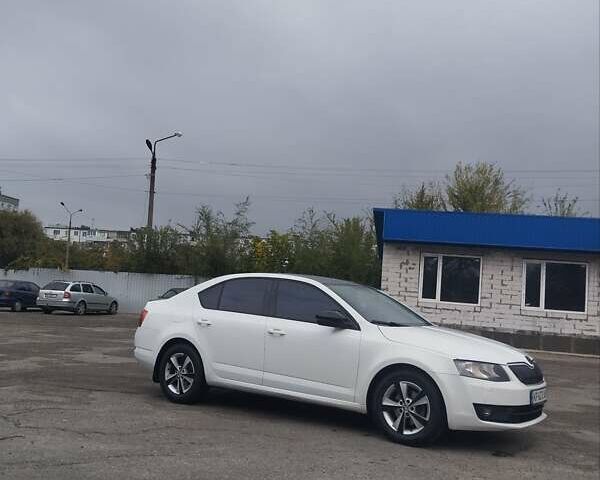 Шкода Октавия 2014 в Запорожье на Automoto.ua Шкода Октавия, объемом двигателя 2 л и пробегом 315 тыс. км за 11700 $, фото 52 на Automoto.ua