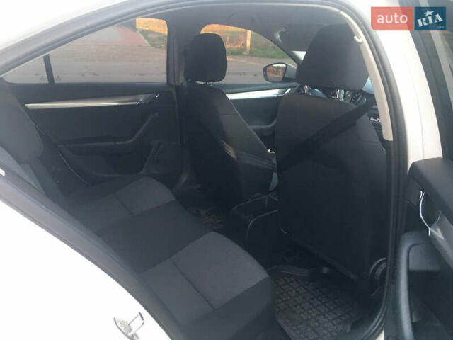 Шкода Октавия, объемом двигателя 1.6 л и пробегом 239 тыс. км за 9000 $, фото 6 на Automoto.ua