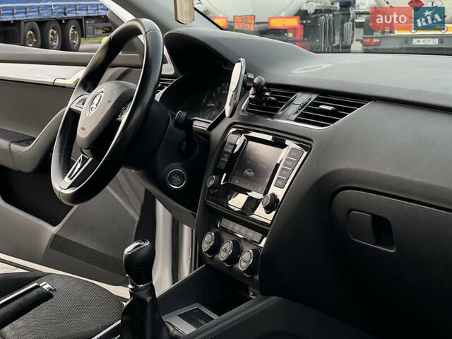 Шкода Октавия, объемом двигателя 1.97 л и пробегом 261 тыс. км за 11800 $, фото 14 на Automoto.ua