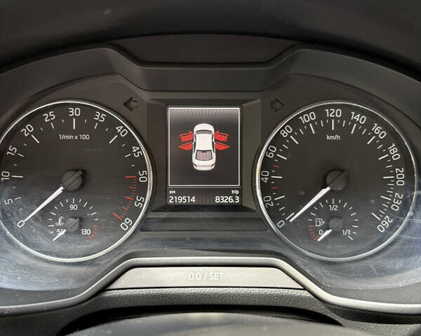 Шкода Октавия, объемом двигателя 1.6 л и пробегом 230 тыс. км за 12300 $, фото 5 на Automoto.ua