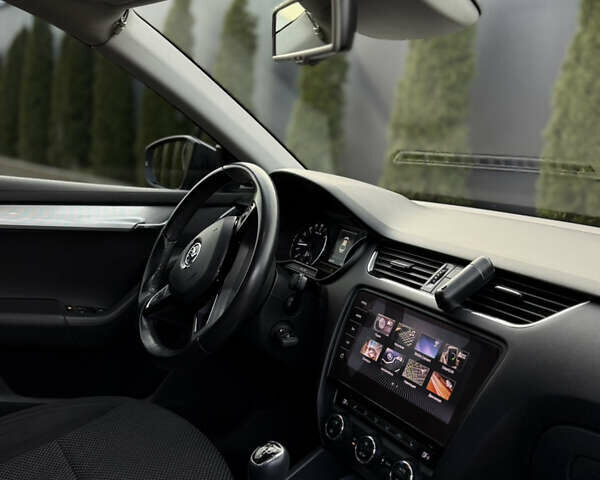 Шкода Октавия, объемом двигателя 1.6 л и пробегом 288 тыс. км за 11000 $, фото 10 на Automoto.ua