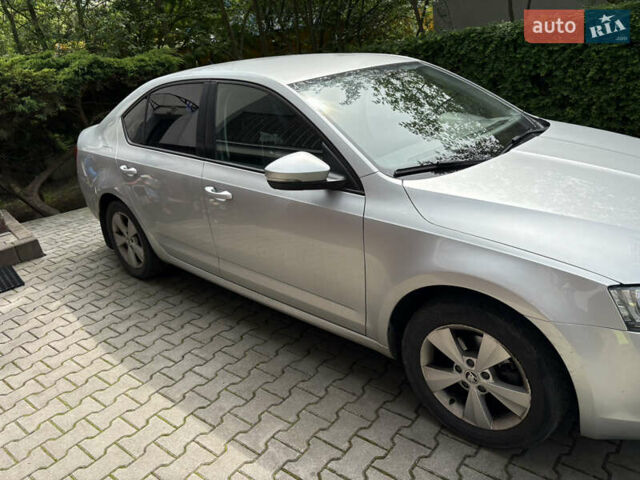 Шкода Октавия, объемом двигателя 1.6 л и пробегом 230 тыс. км за 12300 $, фото 3 на Automoto.ua