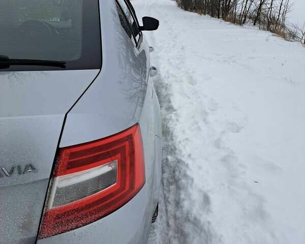 Шкода Октавія, об'ємом двигуна 1.6 л та пробігом 300 тис. км за 11500 $, фото 4 на Automoto.ua