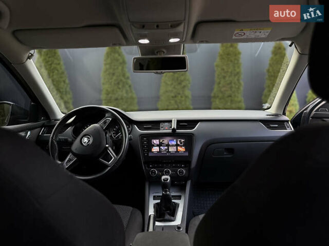 Шкода Октавия, объемом двигателя 1.6 л и пробегом 288 тыс. км за 11000 $, фото 9 на Automoto.ua