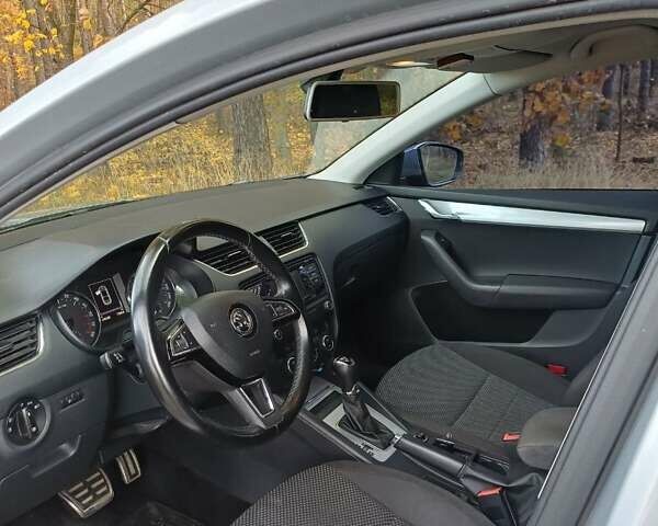 Шкода Октавія 2016 у Обухове на Automoto.ua Шкода Октавія, об'ємом двигуна 1.97 л та пробігом 246 тис. км за 13600 $, фото 6 на Automoto.ua
