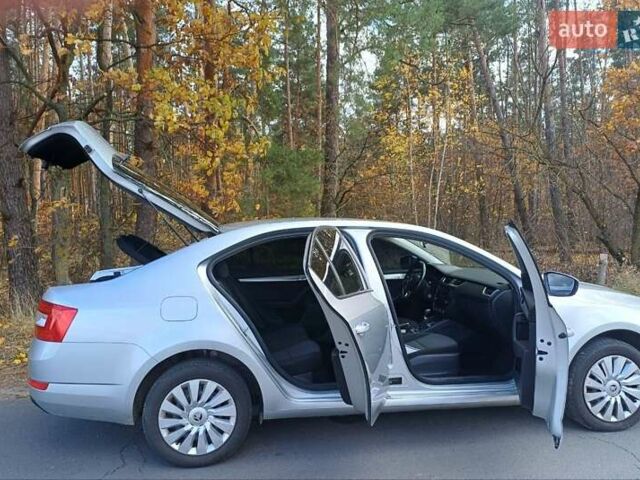 Шкода Октавія 2016 у Обухове на Automoto.ua Шкода Октавія, об'ємом двигуна 1.97 л та пробігом 246 тис. км за 13600 $, фото 4 на Automoto.ua