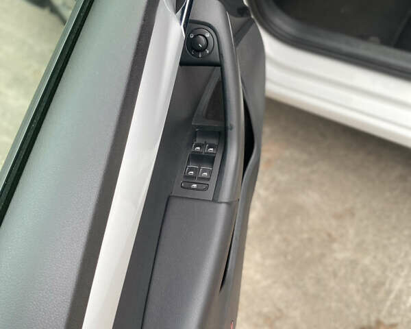 Шкода Октавія, об'ємом двигуна 1.97 л та пробігом 301 тис. км за 13500 $, фото 14 на Automoto.ua