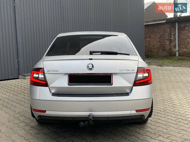 Шкода Октавия, объемом двигателя 1.8 л и пробегом 165 тыс. км за 11000 $, фото 4 на Automoto.ua