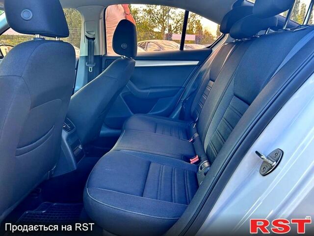 Шкода Октавия, объемом двигателя 14 л и пробегом 151 тыс. км за 11800 $, фото 10 на Automoto.ua