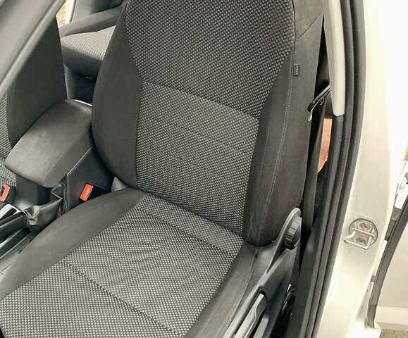 Шкода Октавія, об'ємом двигуна 1.97 л та пробігом 301 тис. км за 13500 $, фото 21 на Automoto.ua