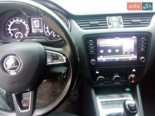 Шкода Октавия, объемом двигателя 1.6 л и пробегом 267 тыс. км за 11999 $, фото 4 на Automoto.ua