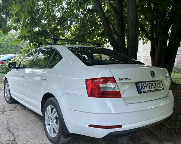 Шкода Октавия, объемом двигателя 1.4 л и пробегом 160 тыс. км за 12051 $, фото 2 на Automoto.ua