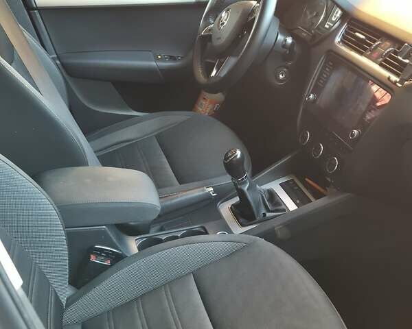 Шкода Октавія, об'ємом двигуна 1.6 л та пробігом 200 тис. км за 12500 $, фото 1 на Automoto.ua