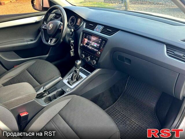 Шкода Октавия, объемом двигателя 14 л и пробегом 151 тыс. км за 11800 $, фото 13 на Automoto.ua