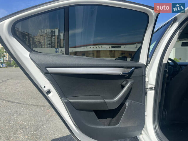 Шкода Октавия, объемом двигателя 1.6 л и пробегом 226 тыс. км за 11900 $, фото 16 на Automoto.ua