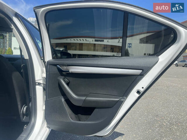 Шкода Октавия, объемом двигателя 1.6 л и пробегом 226 тыс. км за 11900 $, фото 18 на Automoto.ua