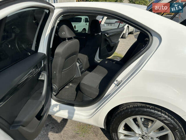 Шкода Октавия, объемом двигателя 2 л и пробегом 270 тыс. км за 15400 $, фото 7 на Automoto.ua