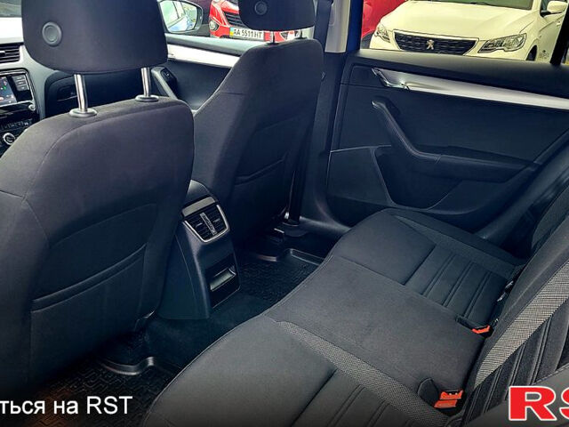 Шкода Октавия, объемом двигателя 1.4 л и пробегом 53 тыс. км за 17500 $, фото 13 на Automoto.ua