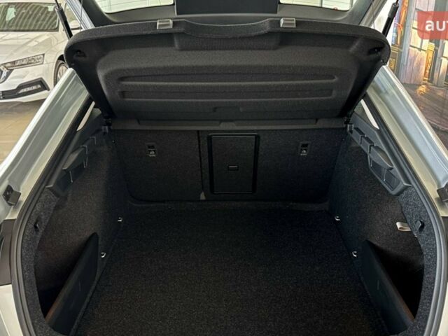 купить новое авто Шкода Октавия 2024 года от официального дилера Моторкрафт Шкода фото