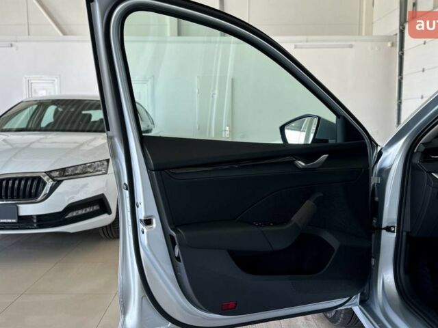 купить новое авто Шкода Октавия 2024 года от официального дилера Моторкрафт Шкода фото