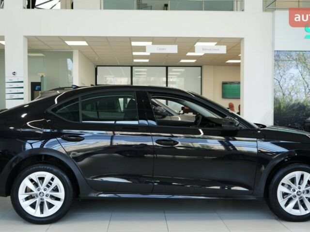 купить новое авто Шкода Октавия 2025 года от официального дилера Моторкрафт Шкода фото