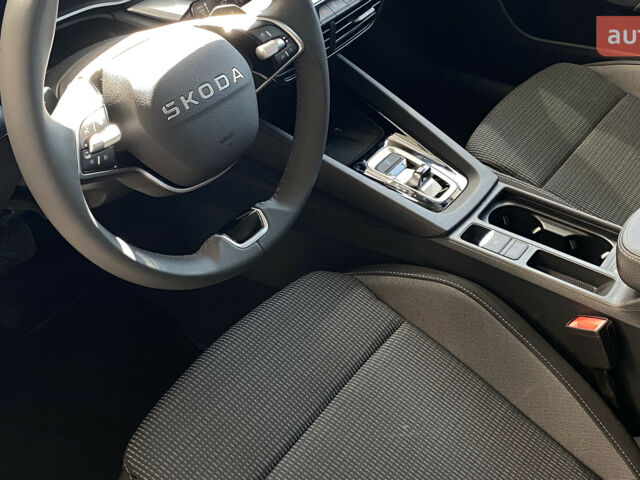 купити нове авто Шкода Октавія 2025 року від офіційного дилера Автомобільний Дім Галич-Авто Шкода фото