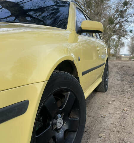 Желтый Шкода Октавия, объемом двигателя 1.78 л и пробегом 308 тыс. км за 4200 $, фото 16 на Automoto.ua