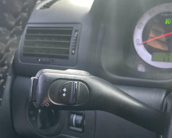 Желтый Шкода Октавия, объемом двигателя 1.78 л и пробегом 308 тыс. км за 4200 $, фото 6 на Automoto.ua