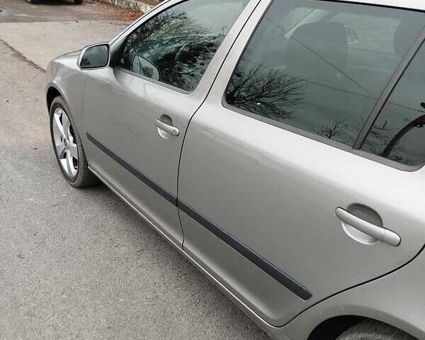 Жовтий Шкода Октавія, об'ємом двигуна 1.6 л та пробігом 231 тис. км за 5800 $, фото 7 на Automoto.ua