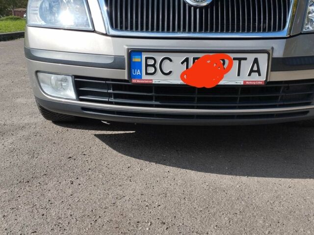 Жовтий Шкода Октавія, об'ємом двигуна 1.6 л та пробігом 230 тис. км за 5800 $, фото 6 на Automoto.ua